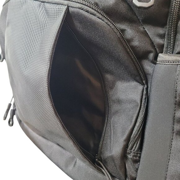 Swiss Gear Black Laptop Backpack W/ Tablet Pocket & Airflow Design - Picture 14 of 15